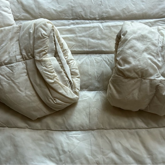 Uniqlo Puffertech Jacket - Picture 7 of 10